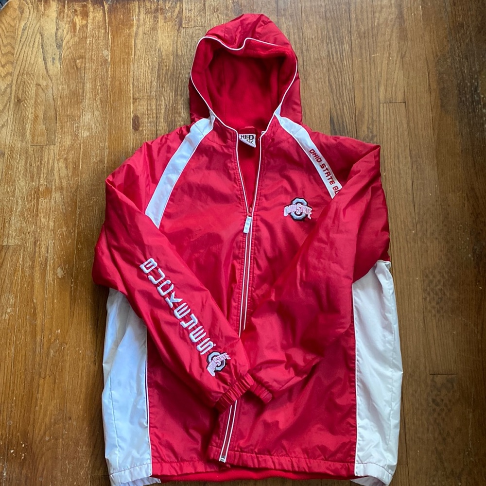 Ohio state mens or women’s coat. Medium heaviness. Good condition, few flaws